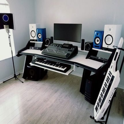 Aksa Studio Desk